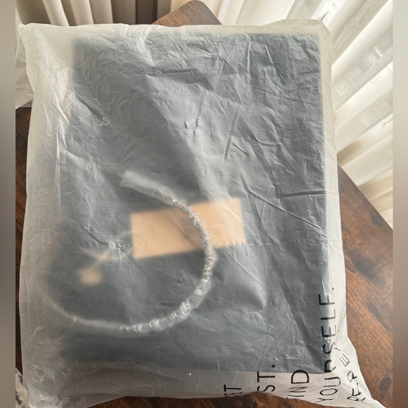 The Mini Work Tote in Black (BEIS 2021) - Picture 4 of 7